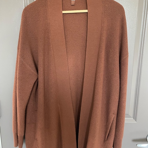 Merino Wool-Blend Rib Long Wrap Sweater - Picture 4 of 5